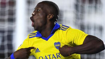 Luis Advíncula tuvo una gran