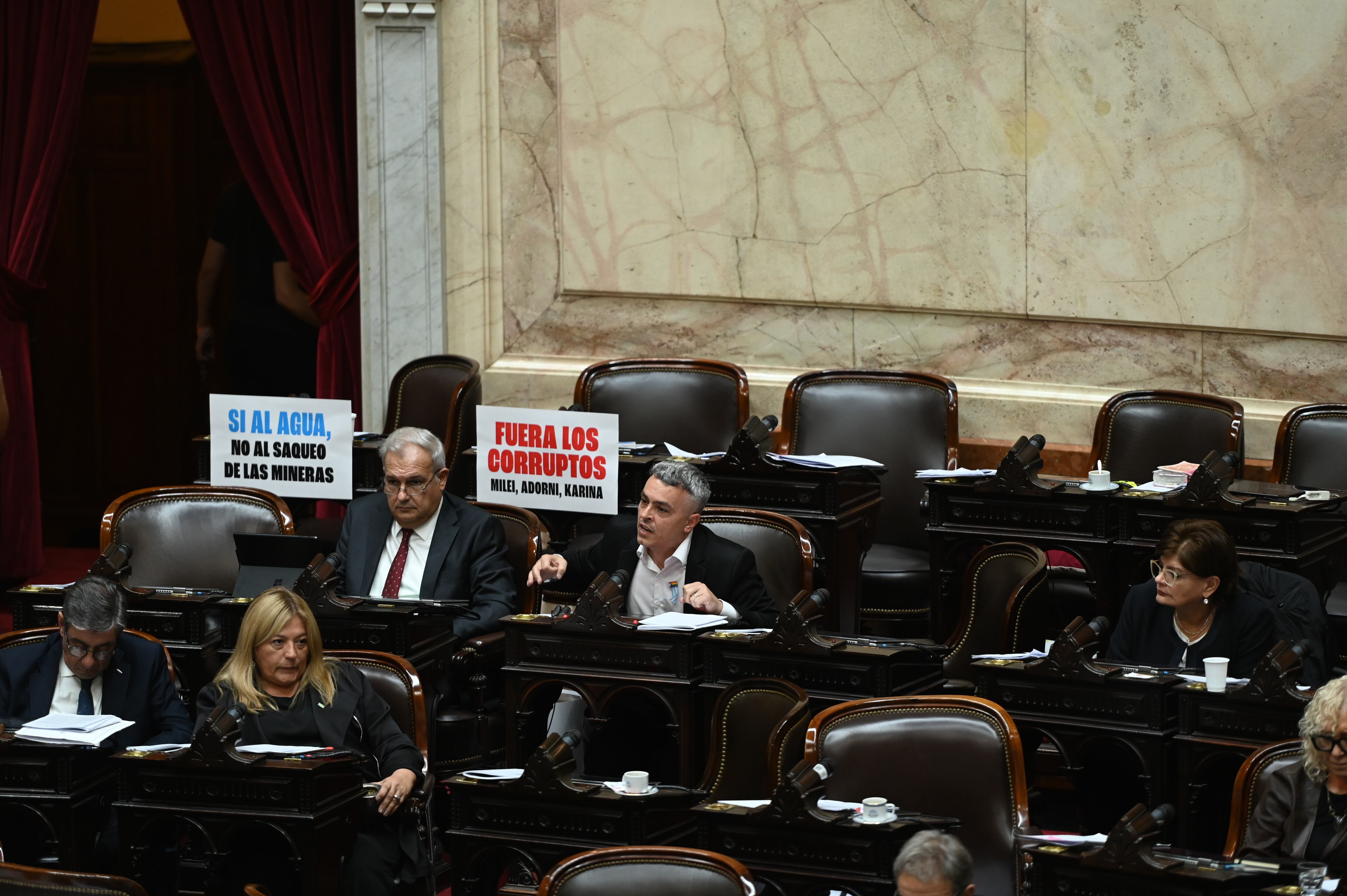 Ley de Glaciares y caso Adorni: la oposición cargó contra el Gobierno