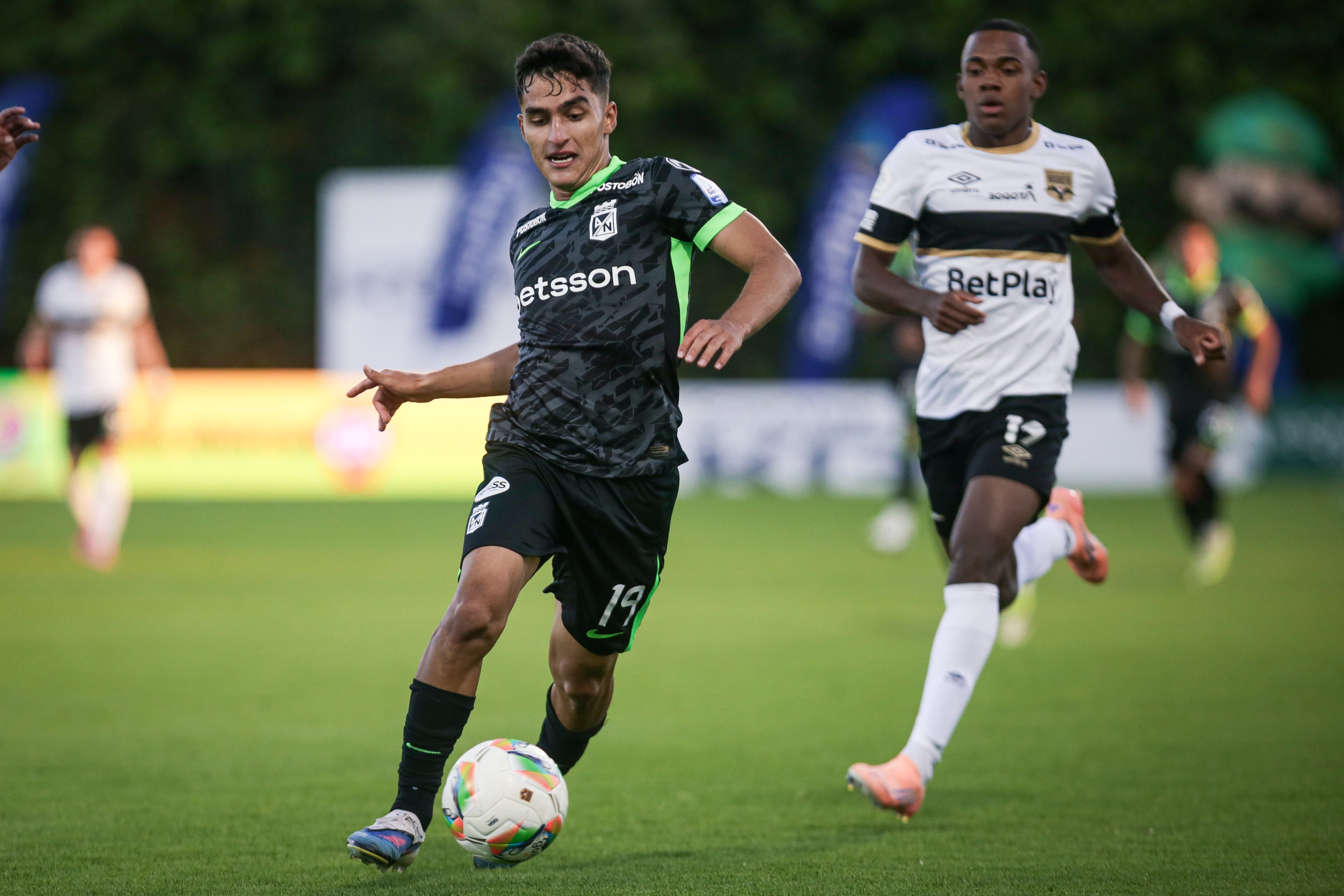 Atlético Nacional clasificó líder a los