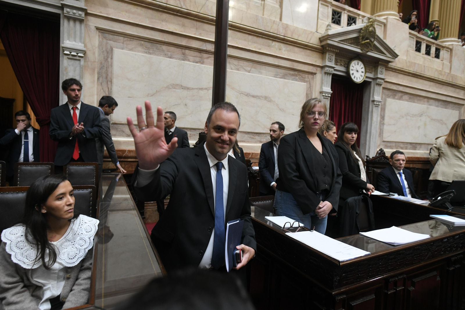 Manuel Adorni encabezó su primer informe de gestión como jefe de Gabinete, bajo la mirada atenta de la oposición (Fotografía: Agencia de Gobierno)