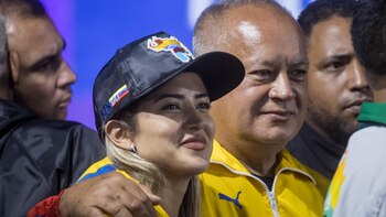 Maduro crea una agencia de