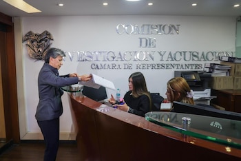 La candidata aseguró que documentó al menos 20 hechos de presunta participación indebida en política por parte del mandatario - crédito Prensa Claudia López