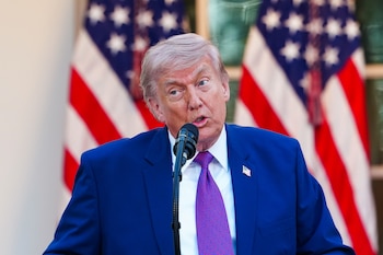 Trump advirtió que Irán será “diezmado” si fracasan las negociaciones (EFE/Aaron Schwartz)