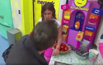 La creadora de contenido espera poder mejorar la relación
