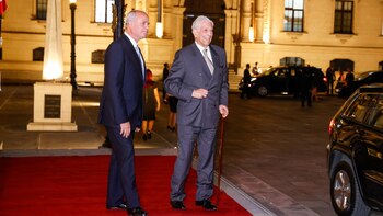 Mario Vargas Llosa acudió a