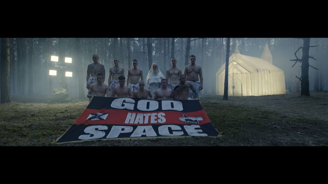 Instalación audiovisual inmersiva 'GOD HATES SPACE', de GENER8ION, el dúo artístico formado por el cineasta Romain Gavras y el compositor Surkin, autores del videoclip viral 'Storm'