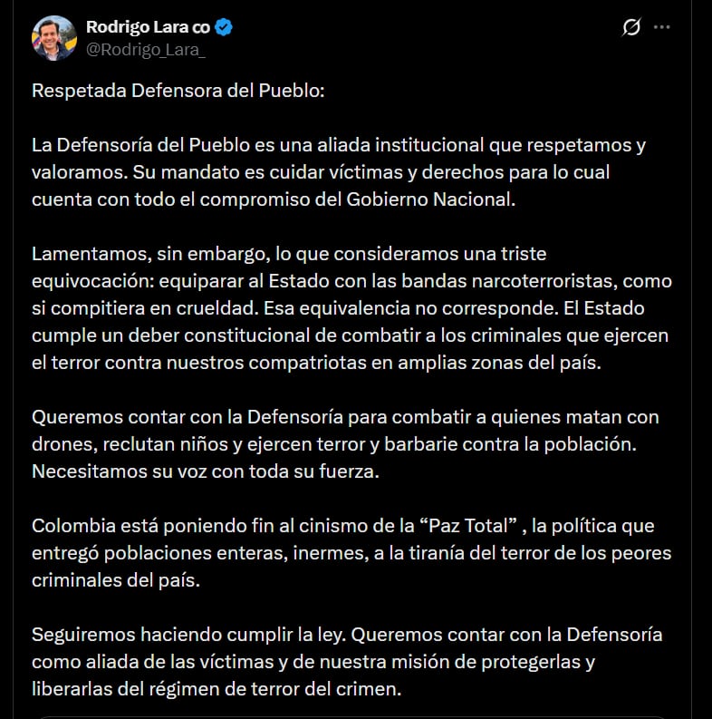 Rodrigo Lara rechazó equiparar al Estado con las bandas narcoterroristas y defendió el deber de combatir a los grupos armados. - crédito @Rodrigo_Lara_/X
