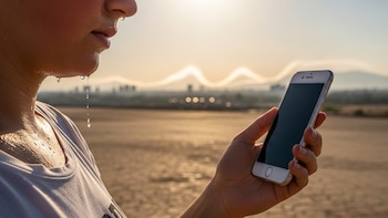 Usar o cargar el iPhone en ambientes con 35°C o más es peligroso: cómo protegerlo