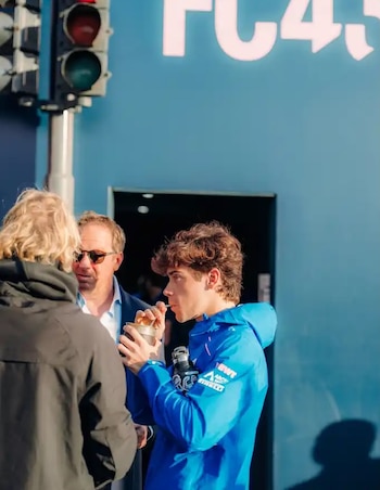 El mensaje de Colapinto tras su exhibición en Buenos Aires