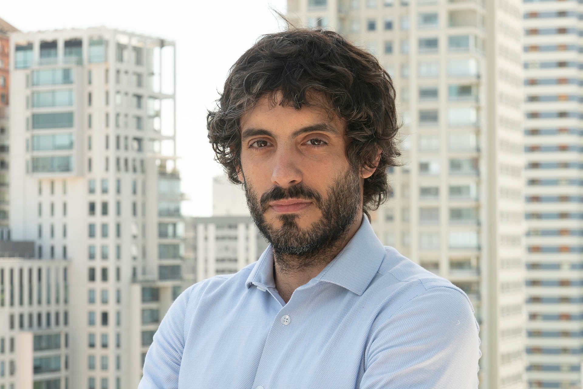 Martín Vauthier, asesor del ministro de Economía, escribió en la red X: “El récord de exportaciones de bienes se debe al dinamismo de varios sectores: estabilidad macroeconómica, baja de impuestos, eliminación de regulaciones y reglas estables”