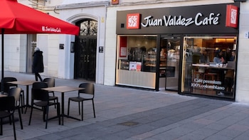 Juan Valdez celebra su primer