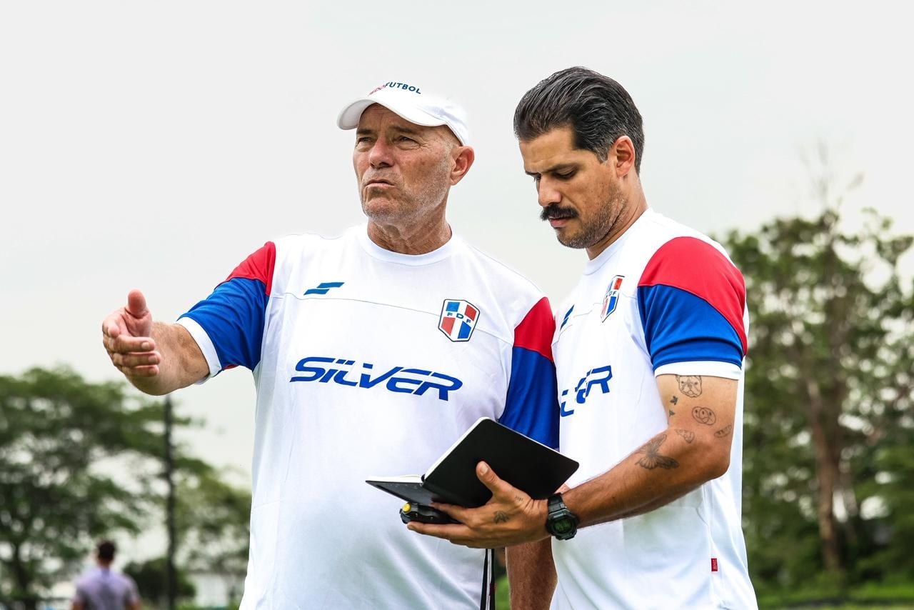 Marcelo Neveleff fue renovado hasta 2030 tras clasificar a República Dominicana a la Copa Oro 2025 y lograr el ascenso en la Liga de Naciones. (Foto: Federación dominicana de Fútbol)