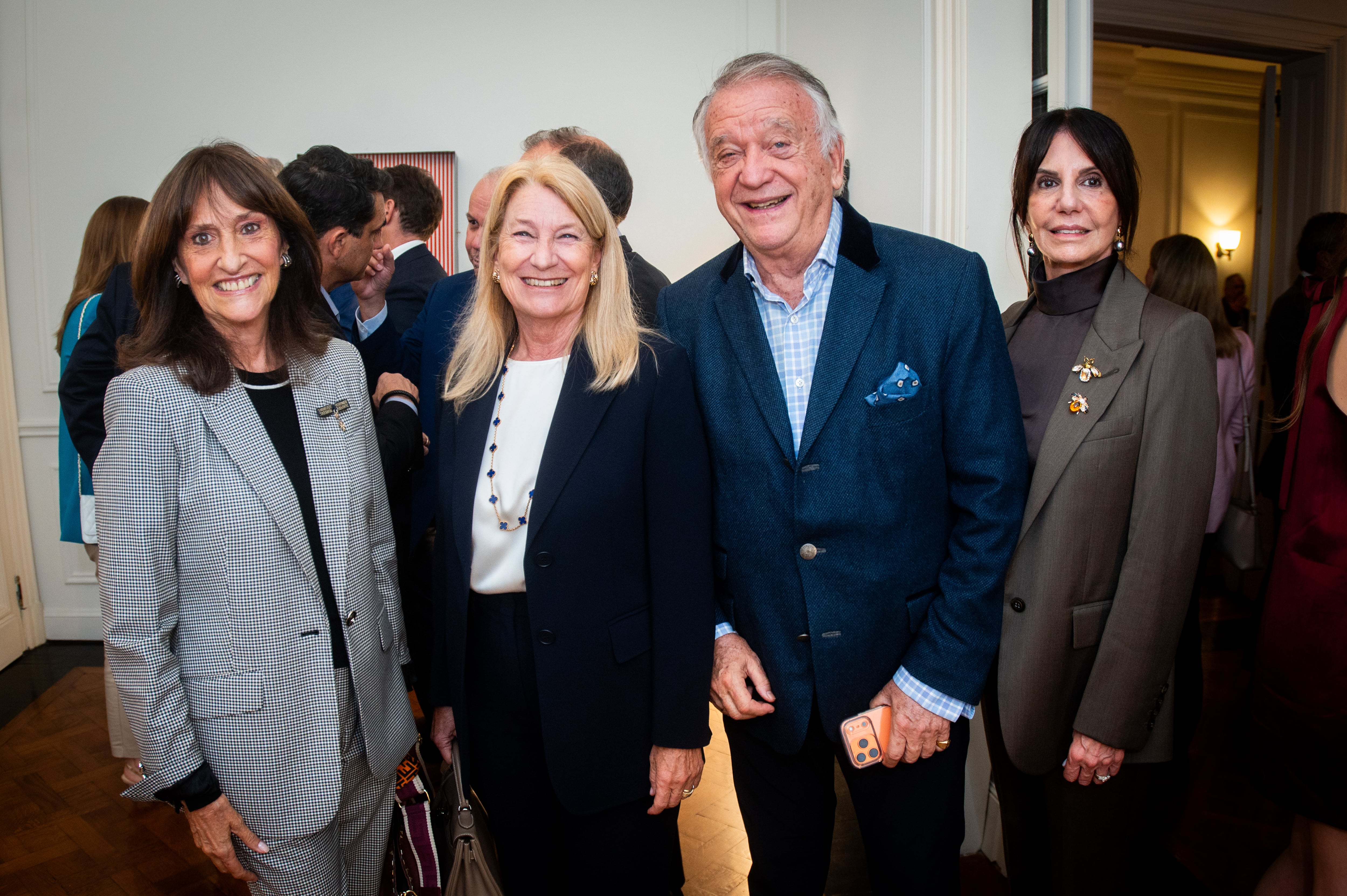 María Podestá, María Taquini de Blaquier, Roberto Devorik y Graciela Cura