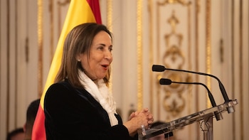 El Gobierno condecora a los