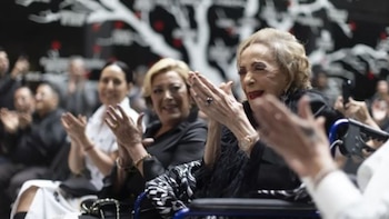 La primera actriz cortó el