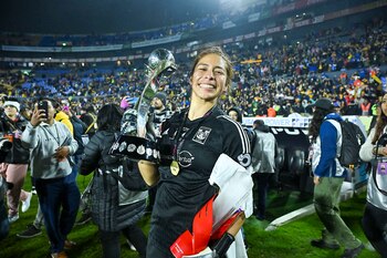 Cecilia Santiago levantó un nuevo