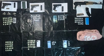 Objetos decomisados pertenecientes a los