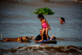 Tiziana Billy enseña a una