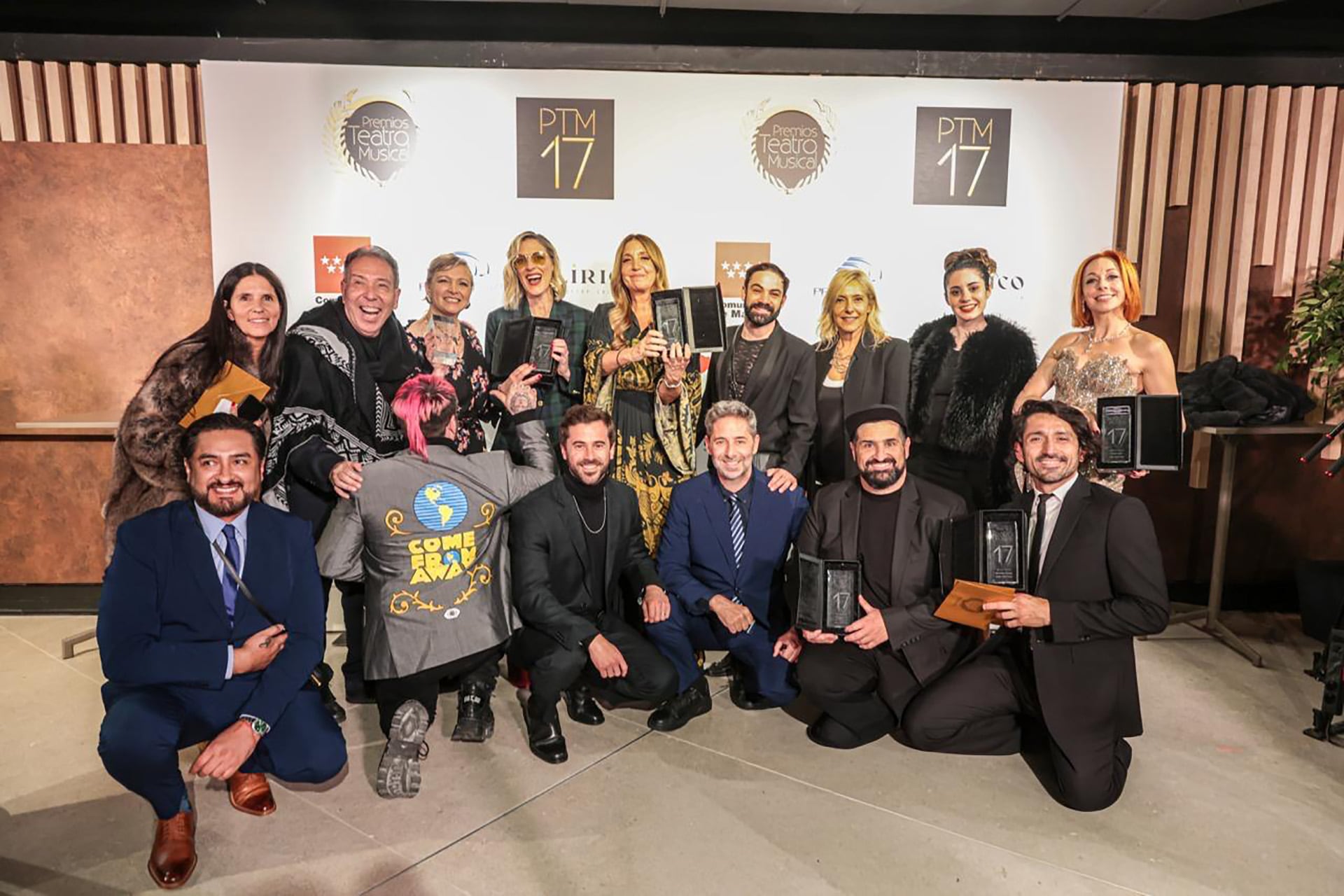 El equipo de Come from away celebrando una noche inolvidable para el musical argentino en Madrid (Instagram)