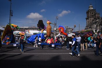 La pasarela salió del zócalo