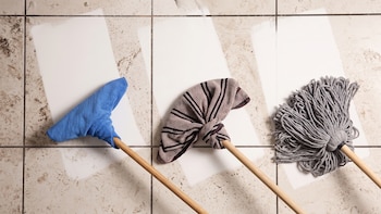 Trapo, mopa o microfibra: cuál es el mejor material para trapear según el tipo de piso