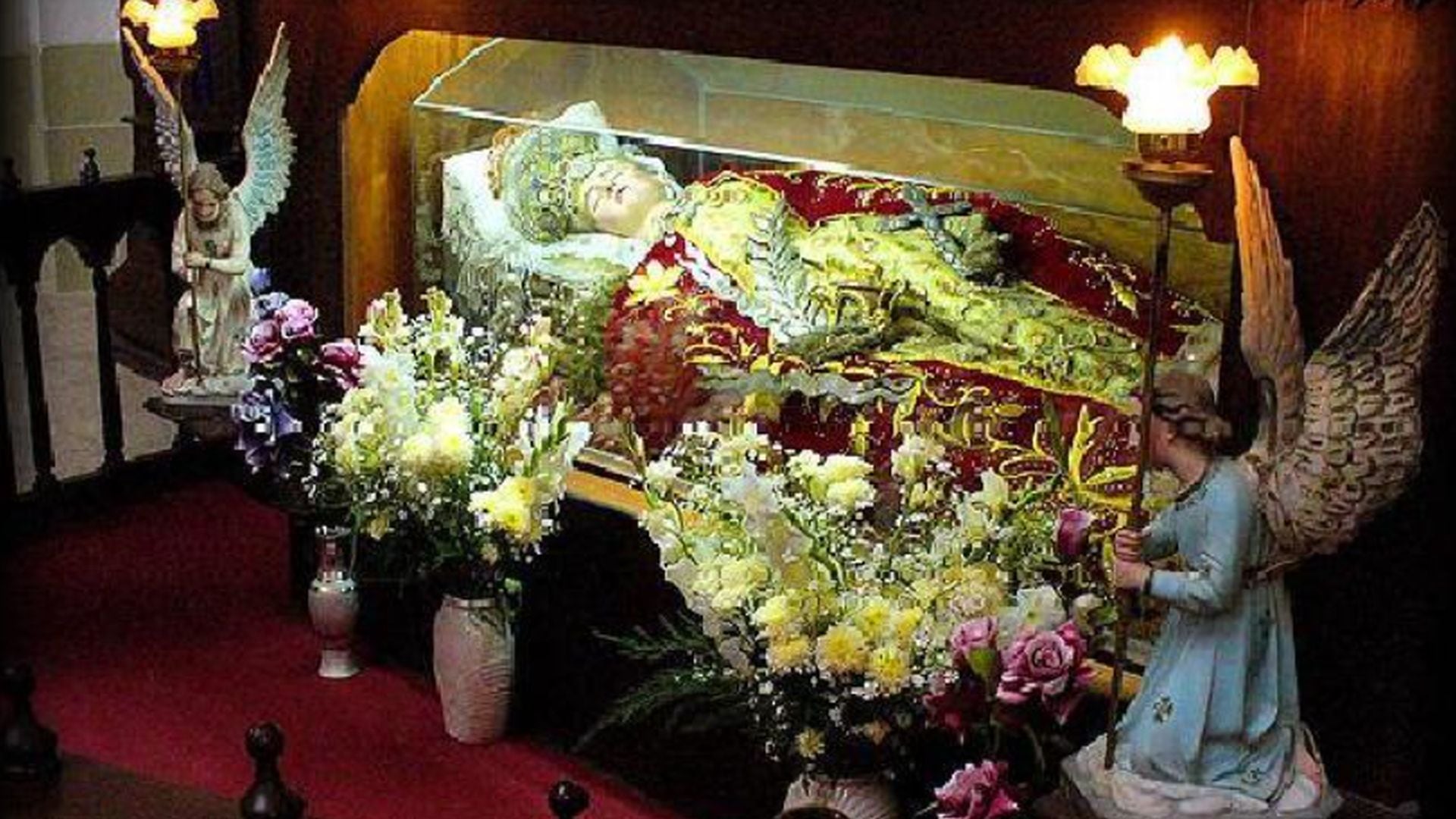 Santa Fortunata, cuyo martirio ocurrió alrededor del año 300, es recordada por su firmeza ante la persecución. Su historia se ha transformado en un símbolo de resistencia para los fieles. (Facebook: Santa Fortunata de Moquegua / Virgen y Mártir)