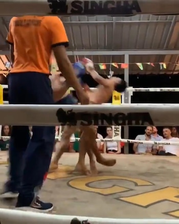 (Captura de video) El árbitro