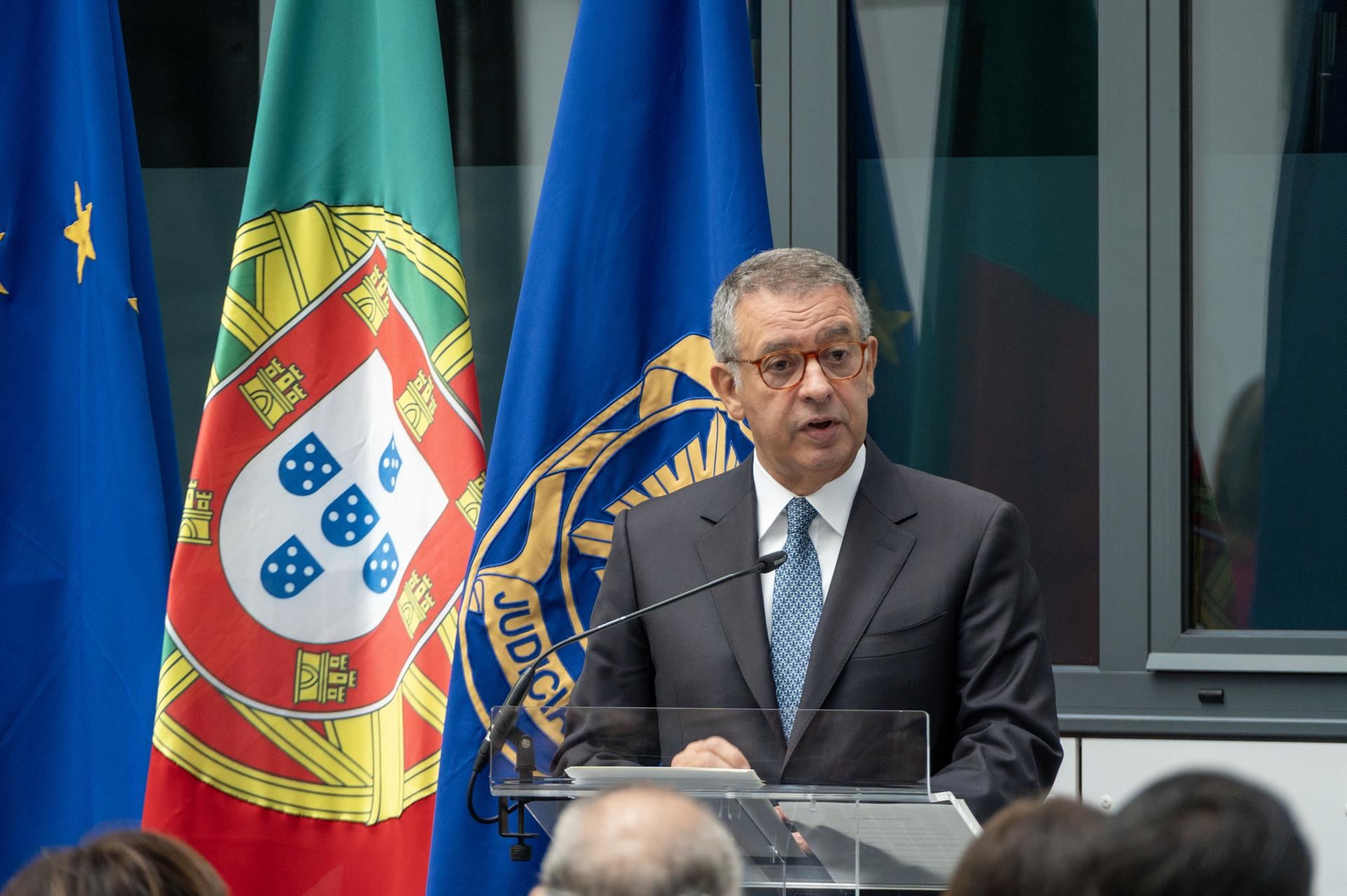 El presidente de Portugal convoca a los partidos políticos para tratar la crisis social en el país