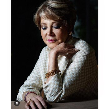 Lolita sigue recuperándose de la