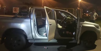 La camioneta en la que viajaba la adolescente de 17 años y Ariel Morán (Fuente: ABC Paraguay)