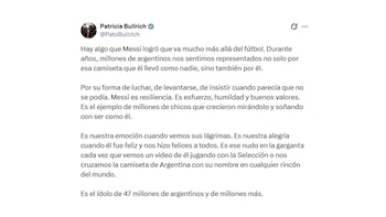 Captura de pantalla de una publicación de Patricia Bullrich en la red social X sobre Lionel Messi con texto descriptivo
