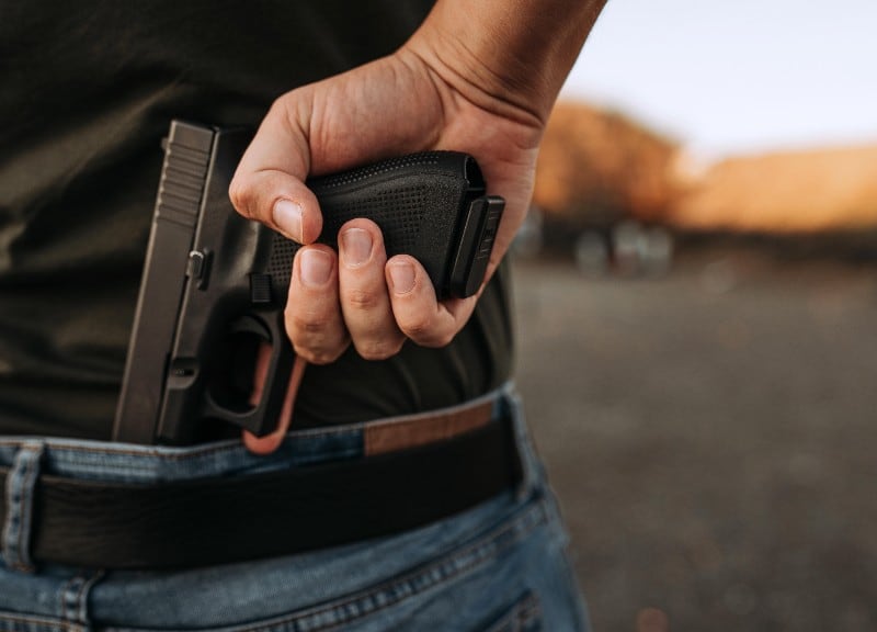 Florida tumba la prohibición de porte oculto para menores de 21 años