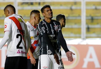 Soccer Football - Copa Libertadores