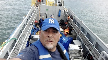 Las autoridades investigan las circunstancias en las que Jesús María Sánchez perdió la vida mientras realizaba trabajos bajo el agua en Mingueo, Dibulla - crédito El Periodico del Barrio