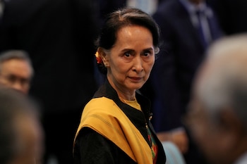 Aung San Suu Kyi ha sido considerada un estandarte de lucha pacífica contra el poder militar en Myanmar. (REUTERS/Athit Perawongmetha).