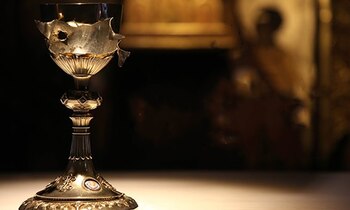 05/02/2021 El cáliz profanado en