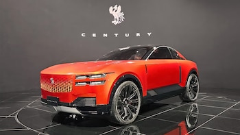 En plena era de la electrificación, un auto de ultralujo podría volver a un motor de alta cilindrada