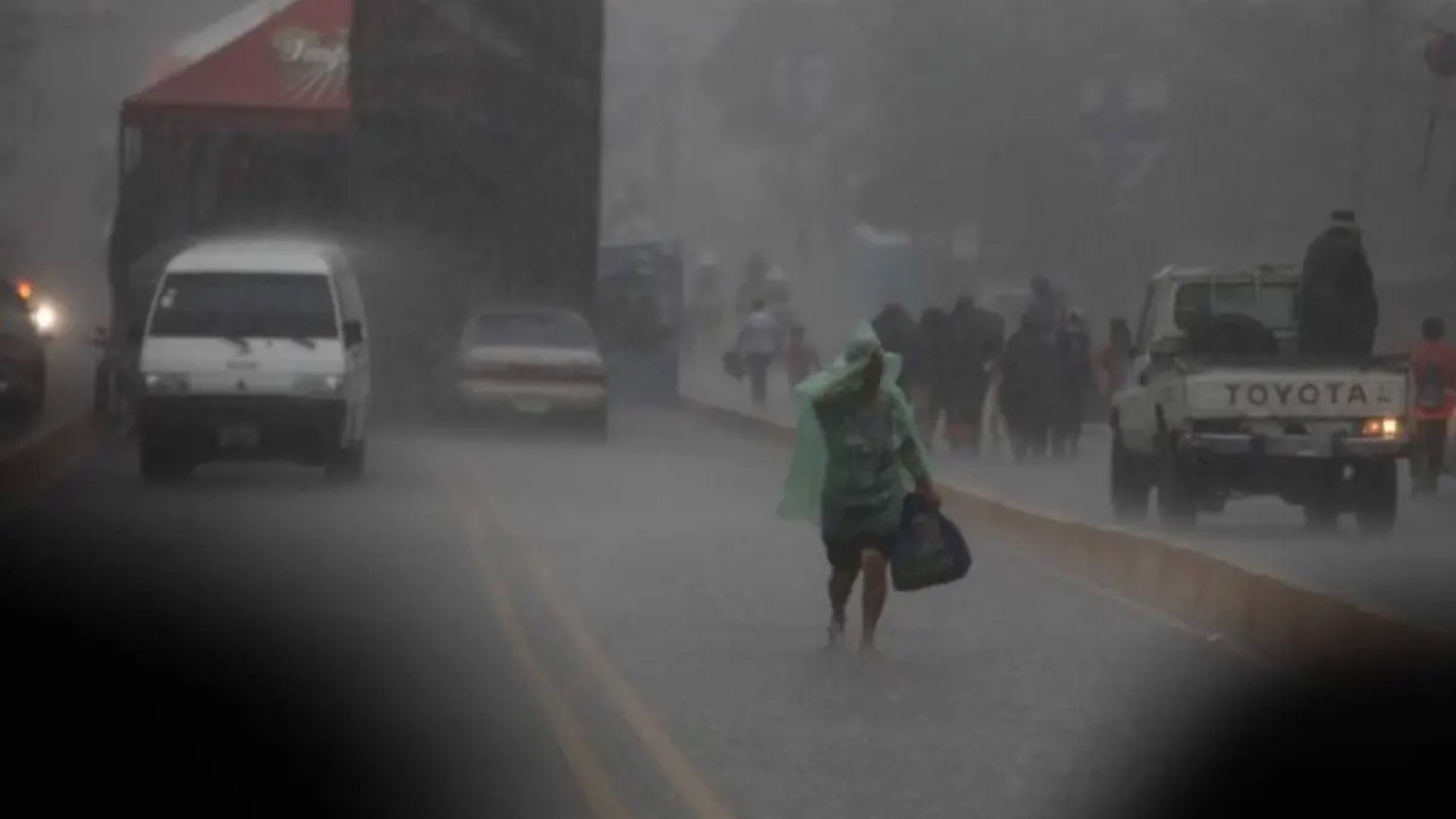 La precipitación tuvo un efecto refrescante tras varias horas de intenso calor. (FOTO: La Prensa)