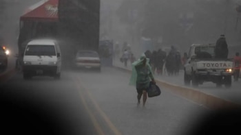 La precipitación tuvo un efecto refrescante tras varias horas de intenso calor. (FOTO: La Prensa)