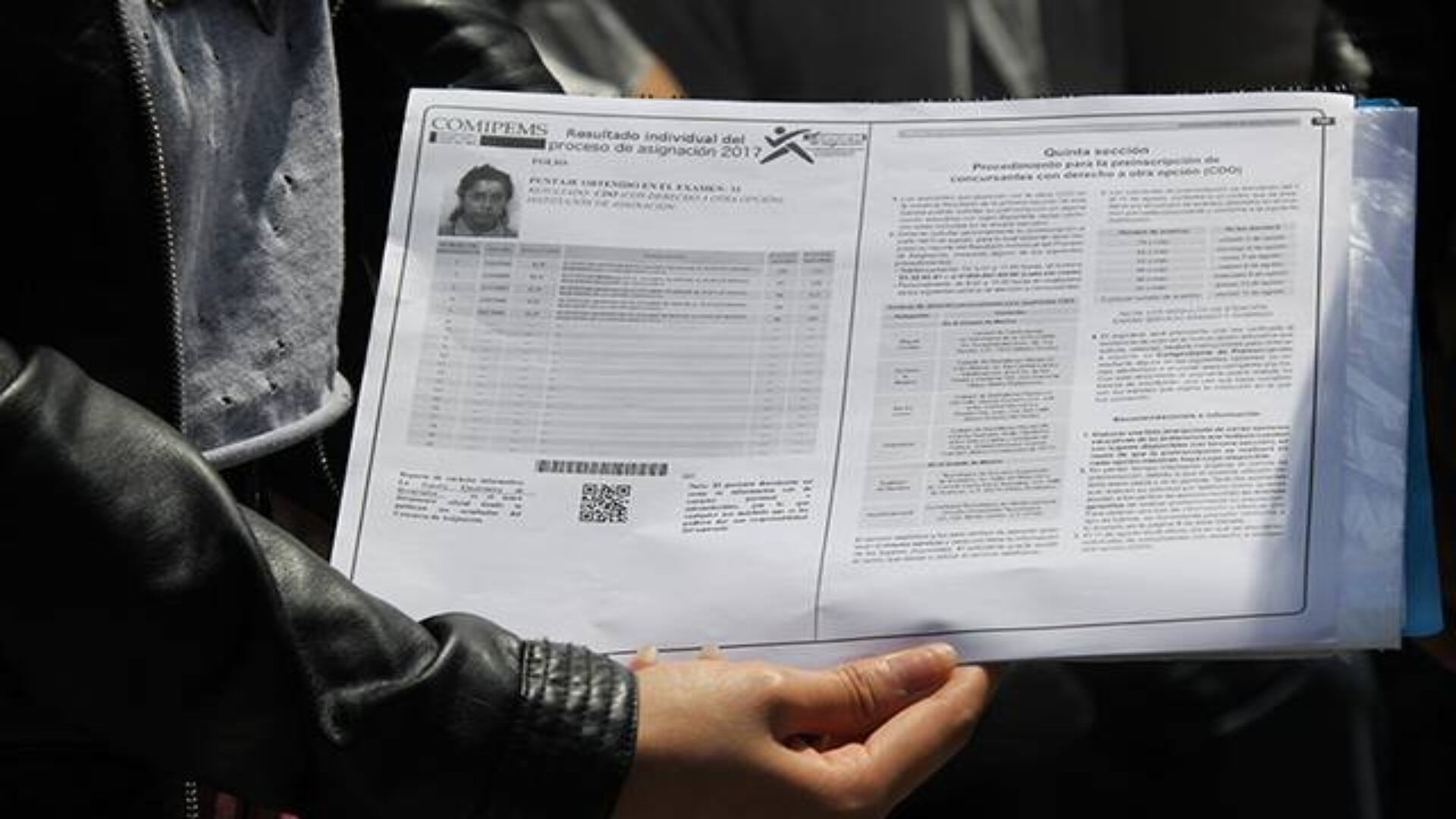 Así era el comprobante credencial de COMIPEMS / Foto: Cuartoscuro