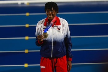 La gacela quisqueyana festejó su histórico triunfo en los 400 metros de Santo Domingo 2026 (Cortesía: @PanamSports).