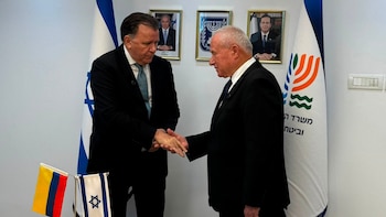 Ministro de Agricultura, Indalecio Dangond, está en Israel: se reunió con su homólogo, Avi Dichter, para acordar cooperación agrícola