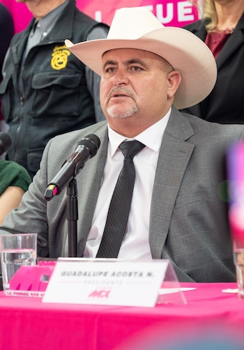 CIUDAD DE MÉXICO, 15JULIO2026.- Integrantes de Somos México ofrecieron una rueda de prensa para anunciar la adhesión de Julián LeBarón al proyecto político, quien manifestó su intención de participar en el proceso por la gubernatura de Chihuahua. En la imagen: Julián LeBarón. FOTO: ESTRELLA JOSENTO/CUARTOSCURO.COM