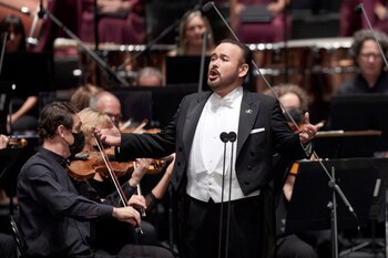 Javier Camarena (EFE/David Borrat)