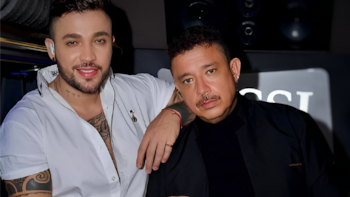 El cantante de música popular