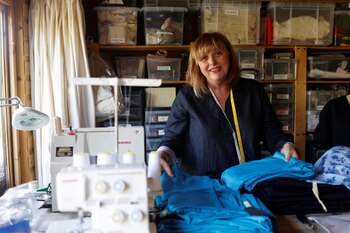 De confeccionar el vestuario de