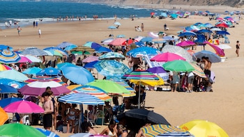 La Aemet no descarta que la segunda ola de calor del verano empiece a finales de esta semana: estas son las regiones más afectadas