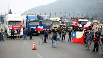 Chile: el gremio de camioneros aseguró que no irá al paro tras el alza de los combustibles