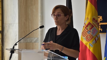 Mónica García comparecerá en el Congreso el 27 de agosto para dar cuenta de la situación sanitaria en Ceuta