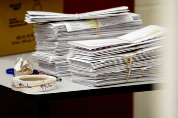 Los votos por correo ganaron